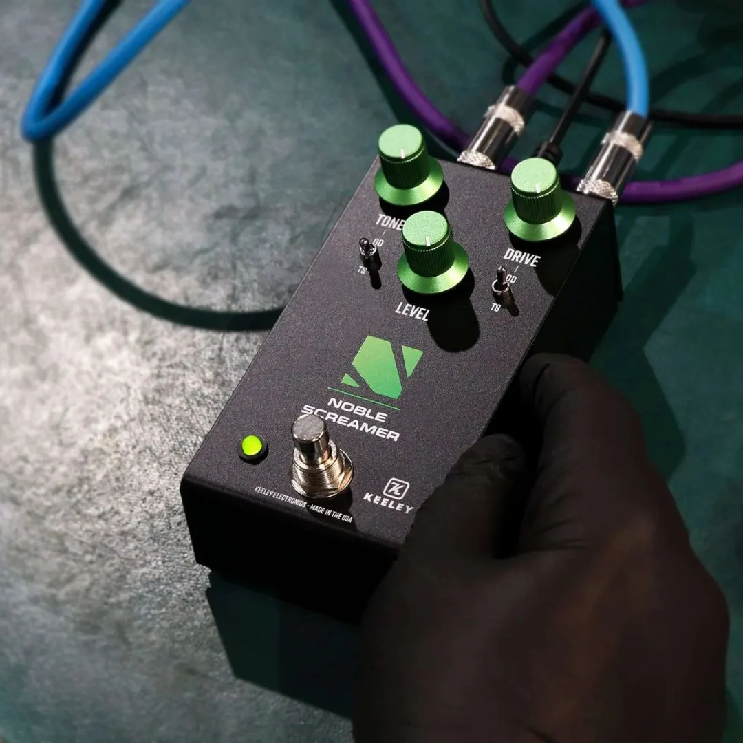 Keeley Noble Screamer 支援 Buffered 與 True Bypass 切換