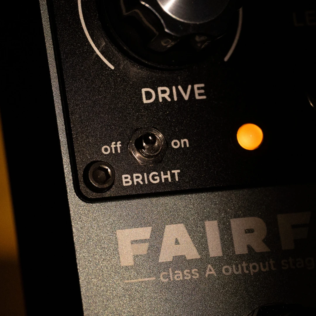 Strymon FAIRFAX Bright 高頻切換