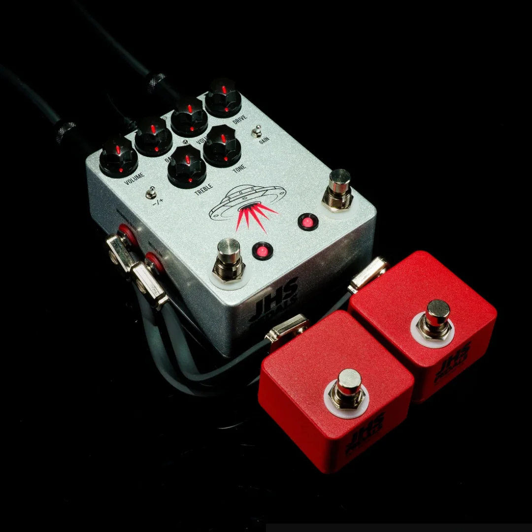 JHS Wanderer Red Remote 接孔